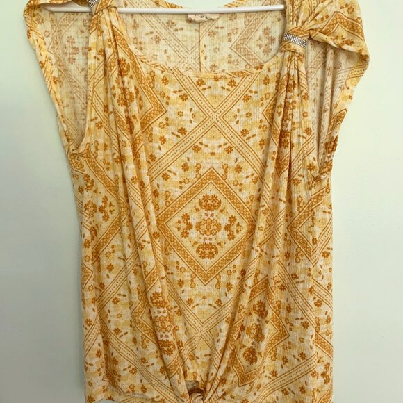 New Without Tags Women's Summer Top S/L - Picture 2 of 15